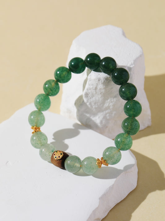 Gradient Green Quartz Bracelet with Agarwood